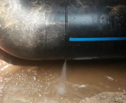 理塘楼顶渗水维修公司为大家分享下理塘卫生间漏水维修修补技术!